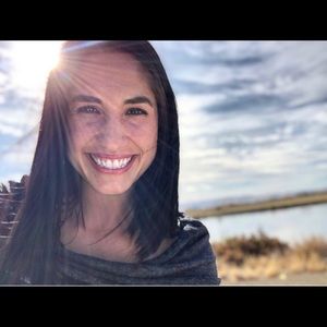 Meet your Posher, Malia